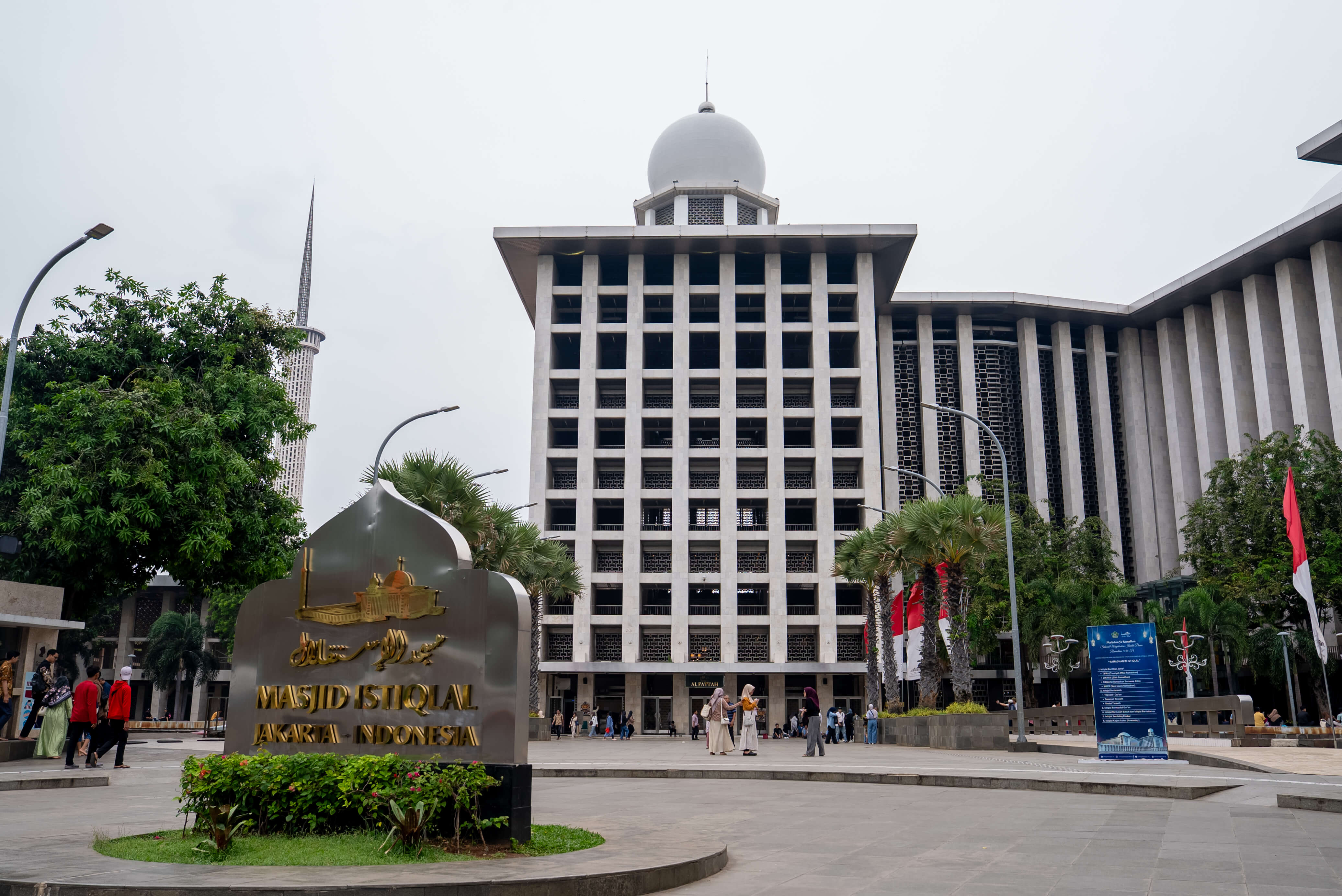 イスティクラル大モスク